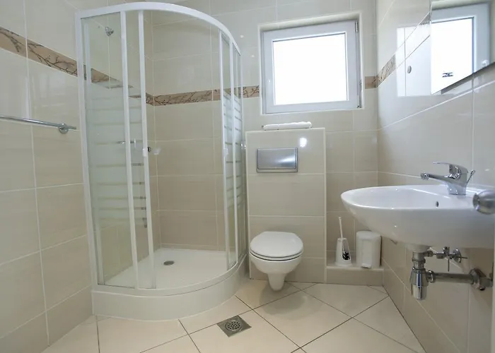 Damjanovic Apartment Makarska