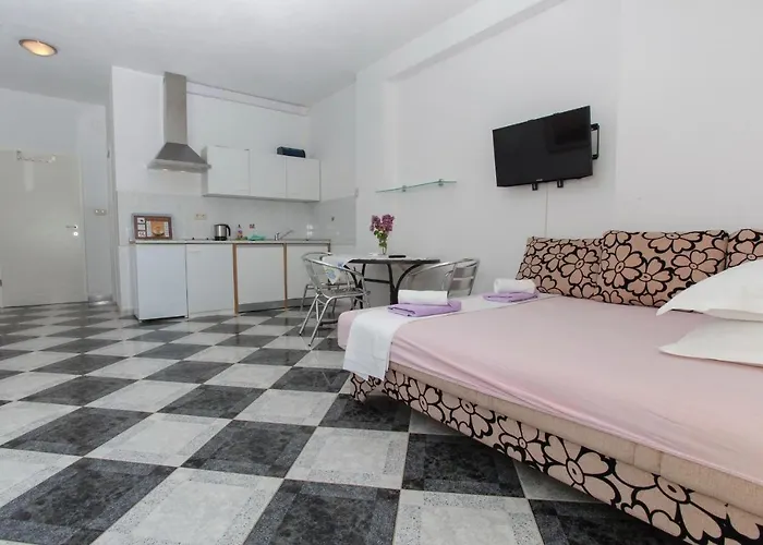 Apartment Damjanovic Makarska