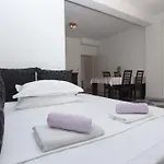 Damjanovic Apartment *