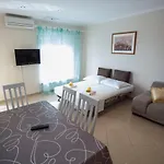 Damjanovic Apartment Makarska