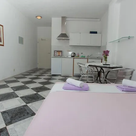Apartment Damjanovic