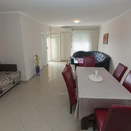 Apartment Damjanovic
