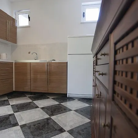 Apartamento Damjanovic *