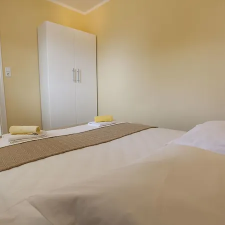 アパート Damjanovic