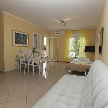 Apartamento Damjanovic *