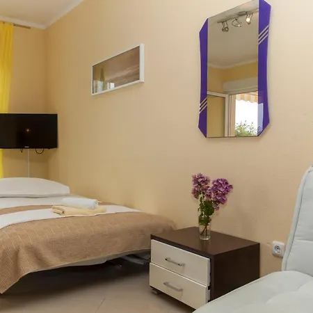 アパート Damjanovic