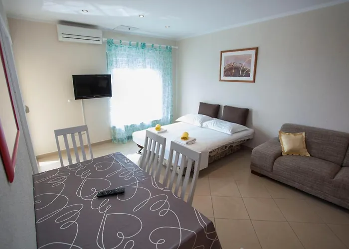 Damjanovic Apartman Makarska