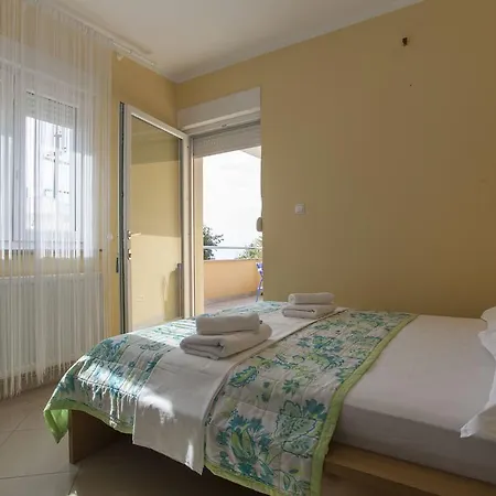 Damjanovic דירה מאקרסקה